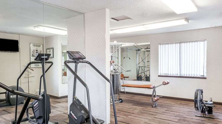 Days Inn & Suites by Wyndham Sunnyvale Health