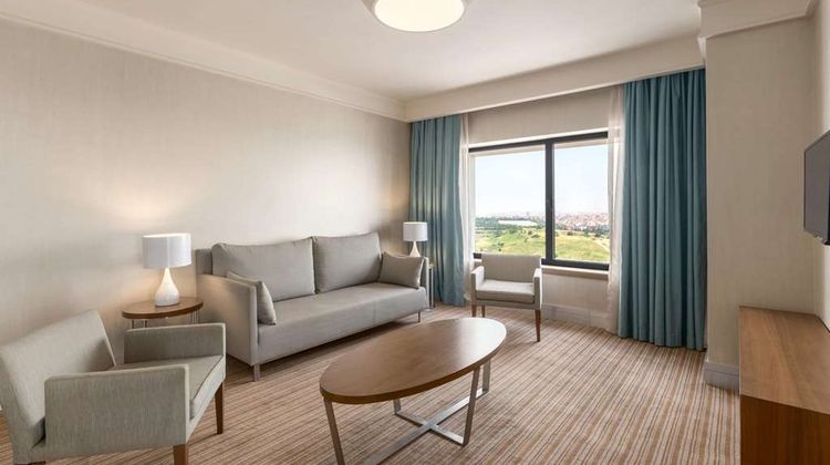 Ramada Plaza Istanbul Tekstilkent Suite
