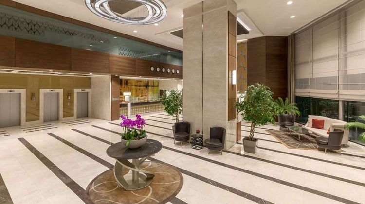 Ramada Plaza Istanbul Tekstilkent Lobby