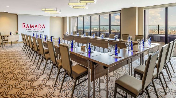Ramada Plaza Istanbul Tekstilkent Meeting