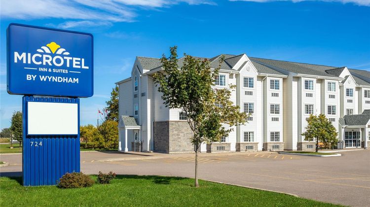 Microtel Inn & Suites by Wyndham Exterior