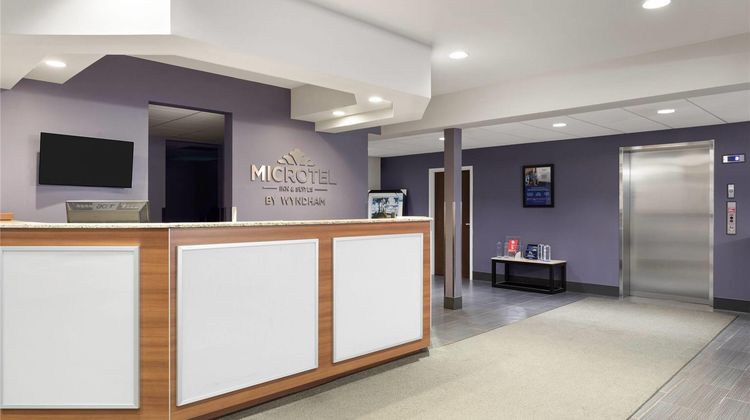 Microtel Inn & Suites by Wyndham Lobby