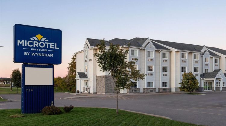 Microtel Inn & Suites by Wyndham Exterior
