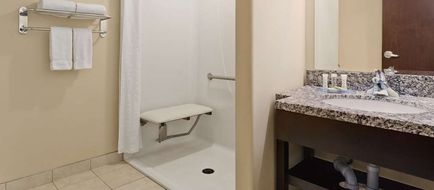Super 8 Saskatoon West Room