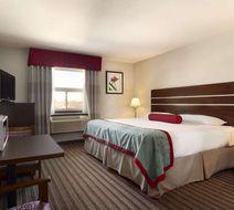 Super 8 Saskatoon West Room