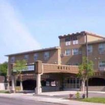 Super 8 Saskatoon West