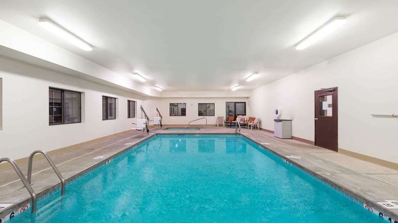 <b>Super 8 Show Low Pool</b>. Images powered by <a href="https://iceportal.shijigroup.com/" title="IcePortal" target="_blank">IcePortal</a>.