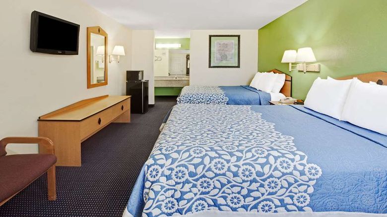 <b>Days Inn Baytown TX Room</b>. Images powered by <a href="https://iceportal.shijigroup.com/" title="IcePortal" target="_blank">IcePortal</a>.