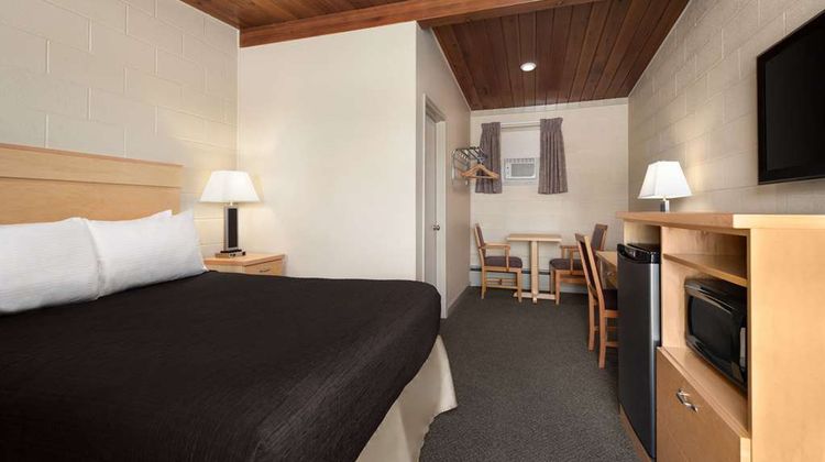 Thriftlodge Moose Jaw Room