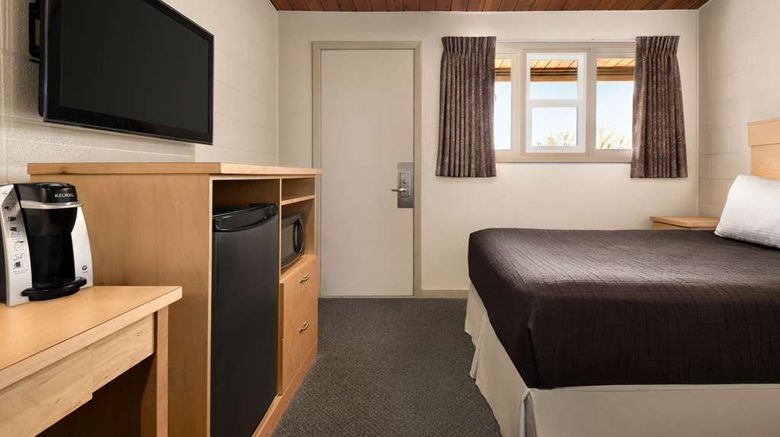 <b>Thriftlodge Moose Jaw Room</b>. Images powered by <a href="https://iceportal.shijigroup.com/" title="IcePortal" target="_blank">IcePortal</a>.