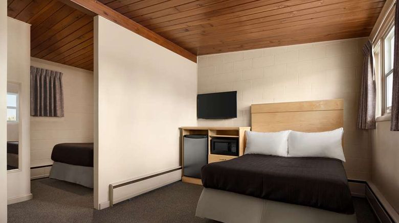 <b>Thriftlodge Moose Jaw Room</b>. Images powered by <a href="https://iceportal.shijigroup.com/" title="IcePortal" target="_blank">IcePortal</a>.