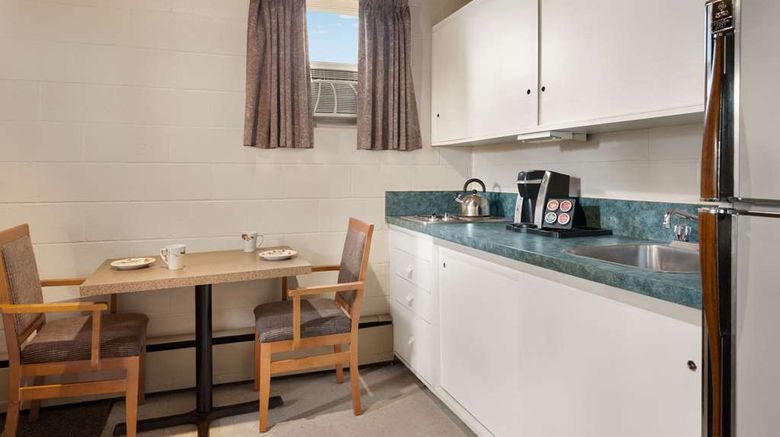 <b>Thriftlodge Moose Jaw Suite</b>. Images powered by <a href="https://iceportal.shijigroup.com/" title="IcePortal" target="_blank">IcePortal</a>.