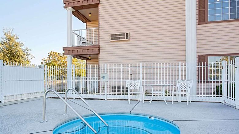 <b>Super 8 Oroville Pool</b>. Images powered by <a href="https://iceportal.shijigroup.com/" title="IcePortal" target="_blank">IcePortal</a>.