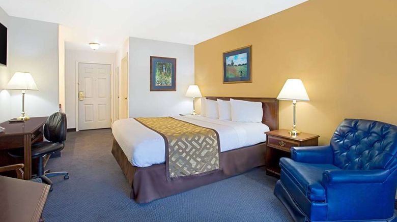 <b>Super 8 Oroville Room</b>. Images powered by <a href="https://iceportal.shijigroup.com/" title="IcePortal" target="_blank">IcePortal</a>.