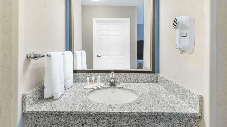 Baymont Inn & Suites, Erie Room