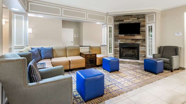 <b>Baymont Inn & Suites, Erie Lobby</b>. Images powered by <a href="https://iceportal.shijigroup.com/" title="IcePortal" target="_blank">IcePortal</a>.