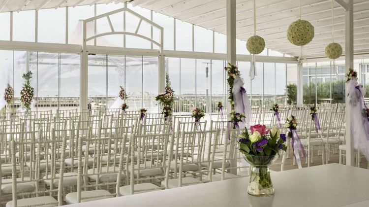 Ramada Encore By Wyndham Izmir Restaurant