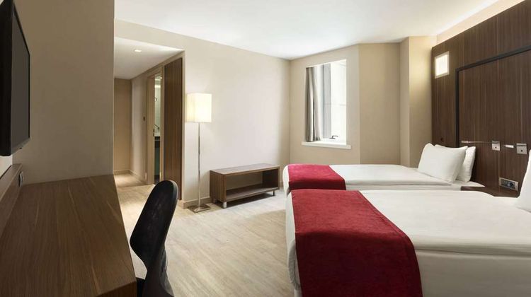 Ramada Encore By Wyndham Izmir Room