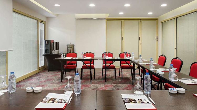 Ramada Encore By Wyndham Izmir Meeting