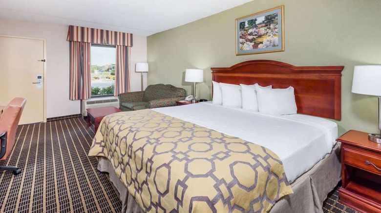 <b>Baymont Inn/Suites Clarksville Northeast Room</b>. Images powered by <a href="https://iceportal.shijigroup.com/" title="IcePortal" target="_blank">IcePortal</a>.