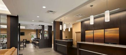 Days Inn & Suites Winnipeg Airport Lobby