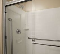Days Inn & Suites Winnipeg Airport Room