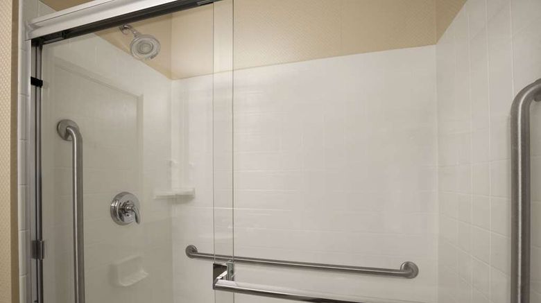 <b>Days Inn & Suites Winnipeg Airport Room</b>. Images powered by <a href="https://iceportal.shijigroup.com/" title="IcePortal" target="_blank">IcePortal</a>.