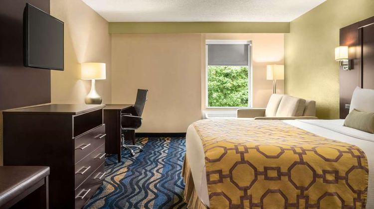 Baymont Inn & Suites Georgetown Room