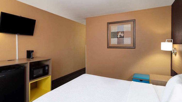 Days Inn Anderson Room
