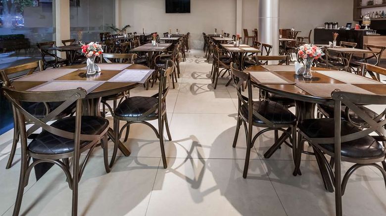 <b>Days Inn Linhares Restaurant</b>. Images powered by <a href="https://iceportal.shijigroup.com/" title="IcePortal" target="_blank">IcePortal</a>.