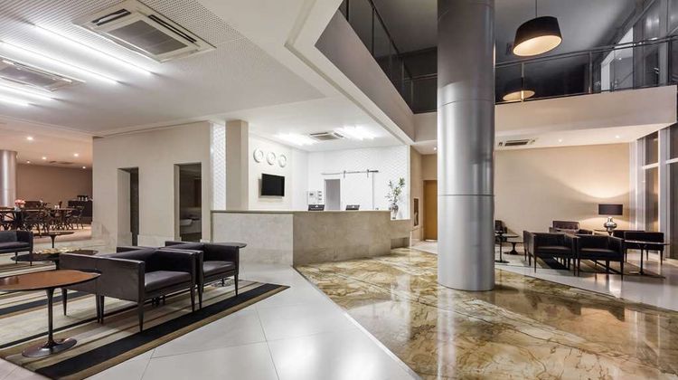 Days Inn Linhares Lobby