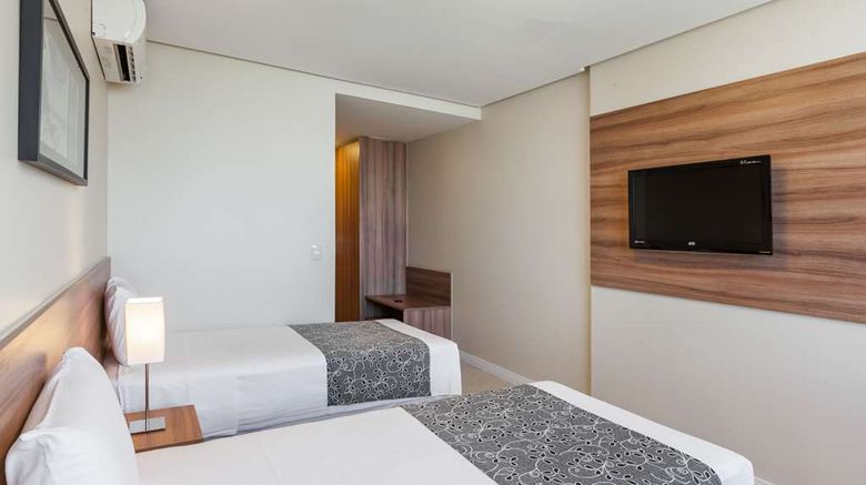 <b>Days Inn Linhares Room</b>. Images powered by <a href="https://iceportal.shijigroup.com/" title="IcePortal" target="_blank">IcePortal</a>.