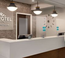 Microtel Inn and Suites Estevan Lobby