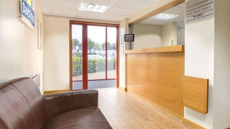 <b>Days Inn Magor Lobby</b>. Images powered by <a href="https://iceportal.shijigroup.com/" title="IcePortal" target="_blank">IcePortal</a>.