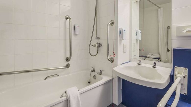 <b>Days Inn Magor Room</b>. Images powered by <a href="https://iceportal.shijigroup.com/" title="IcePortal" target="_blank">IcePortal</a>.