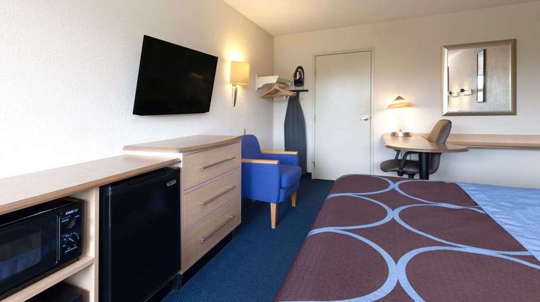 <b>Days Inn Monmouth Junction Princeton Suite</b>. Images powered by <a href="https://iceportal.shijigroup.com/" title="IcePortal" target="_blank">IcePortal</a>.