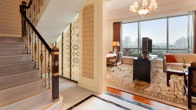 <b>Wyndham Grand Xian South Suite</b>. Images powered by <a href="https://iceportal.shijigroup.com/" title="IcePortal" target="_blank">IcePortal</a>.