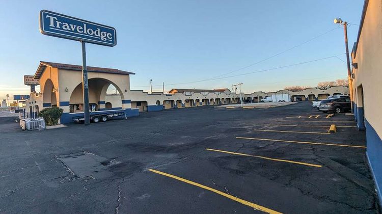 Travelodge Clovis Exterior