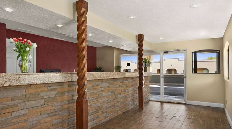 Travelodge Clovis Lobby
