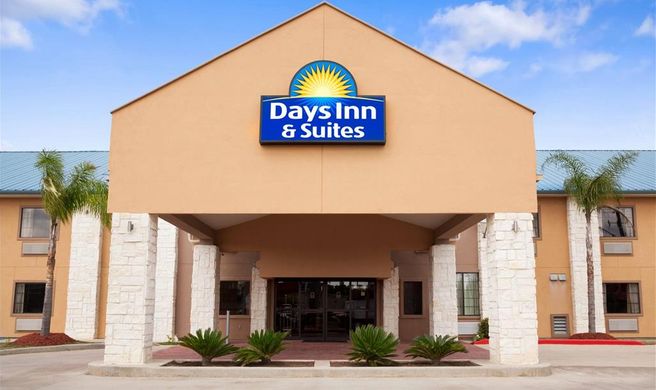 Days Inn & Suites Conroe North Exterior