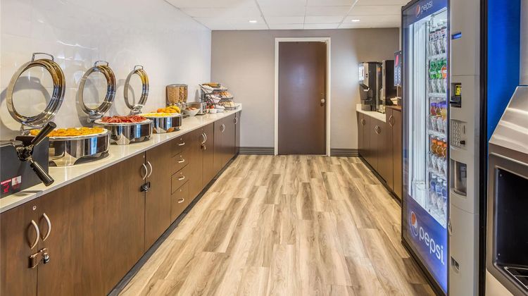 Microtel Inn & Suites Timmins Restaurant