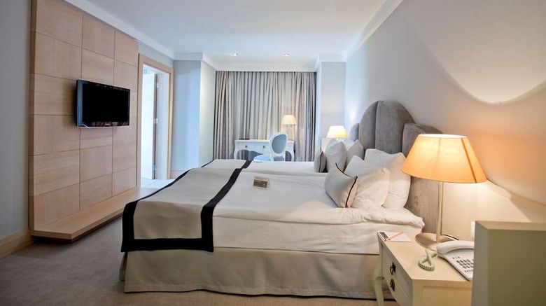 <b>Ramada Resort Bodrum Room</b>. Images powered by <a href="https://iceportal.shijigroup.com/" title="IcePortal" target="_blank">IcePortal</a>.