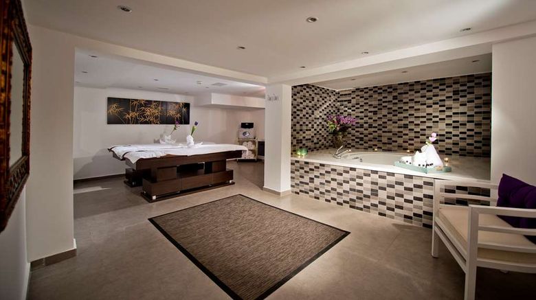<b>Ramada Resort Bodrum Spa</b>. Images powered by <a href="https://iceportal.shijigroup.com/" title="IcePortal" target="_blank">IcePortal</a>.