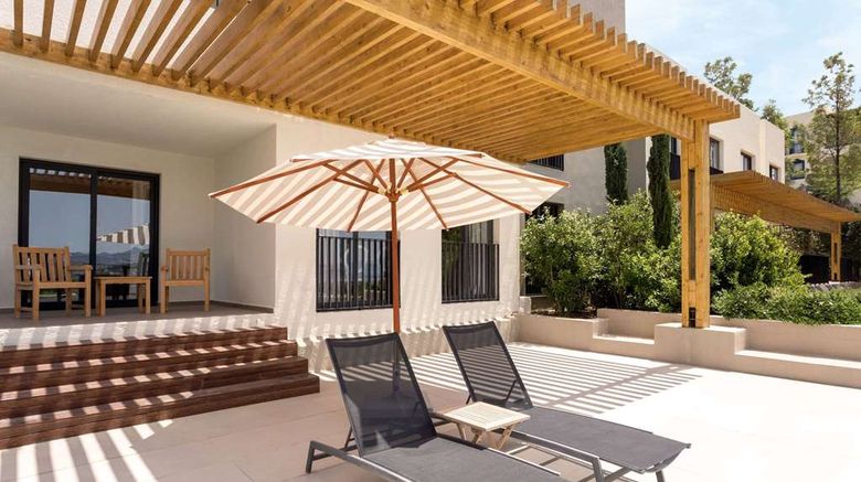 <b>Ramada Resort Bodrum Suite</b>. Images powered by <a href="https://iceportal.shijigroup.com/" title="IcePortal" target="_blank">IcePortal</a>.