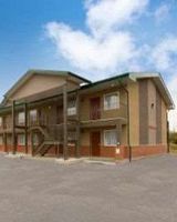 Super 8 Fox Creek
