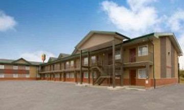 Super 8 Fox Creek