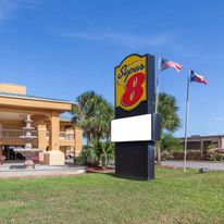 Super 8 Corpus Christi