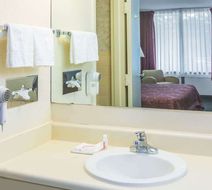 Days Inn Valdosta/Near Valdosta Mall Room