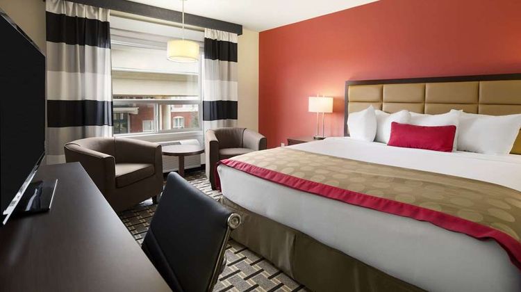 Ramada Edson Room