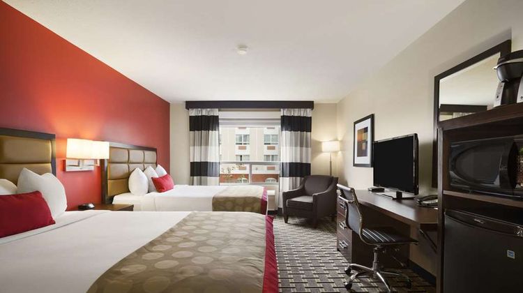 Ramada Edson Room